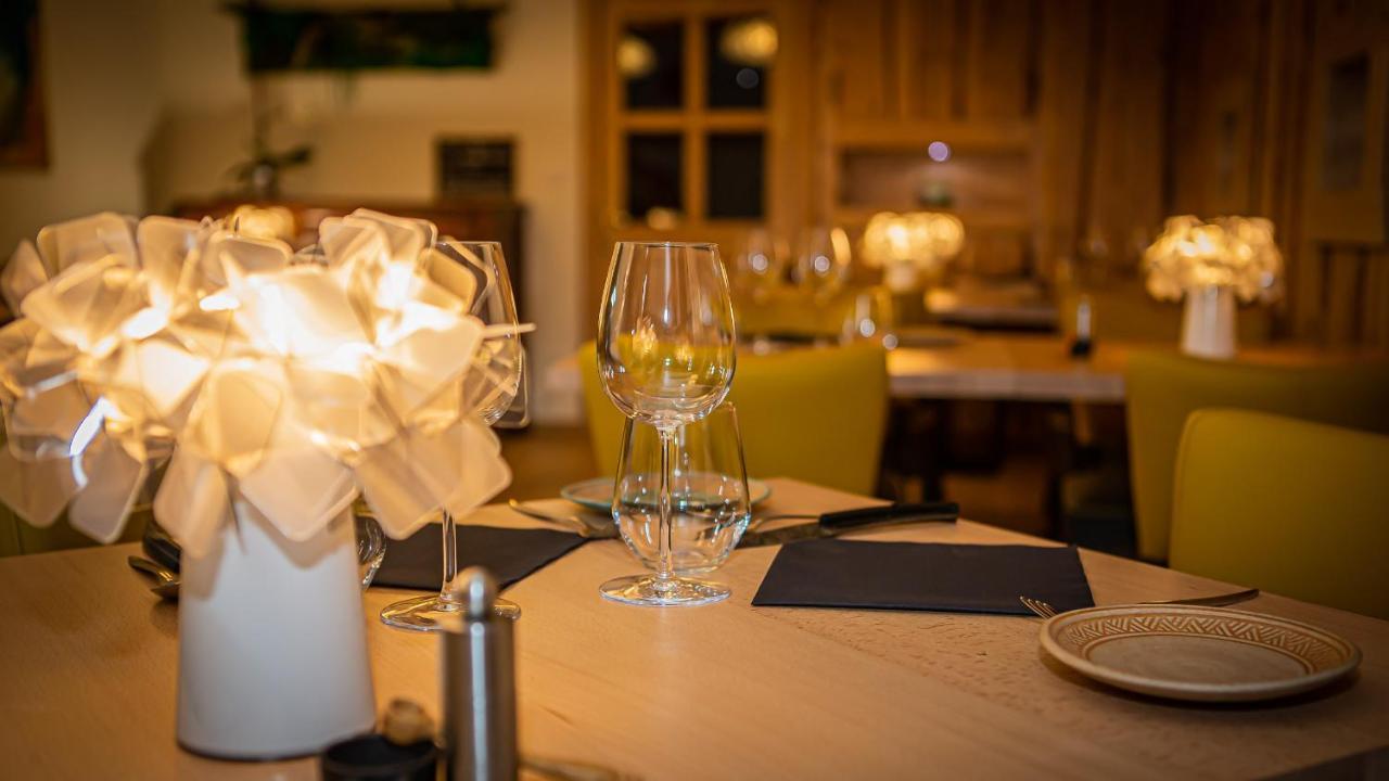 Le Bonheur Dans Le Pre Hotell Lucinges Eksteriør bilde