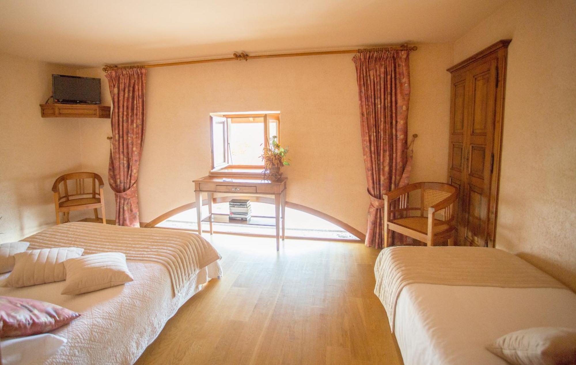 Le Bonheur Dans Le Pre Hotell Lucinges Eksteriør bilde